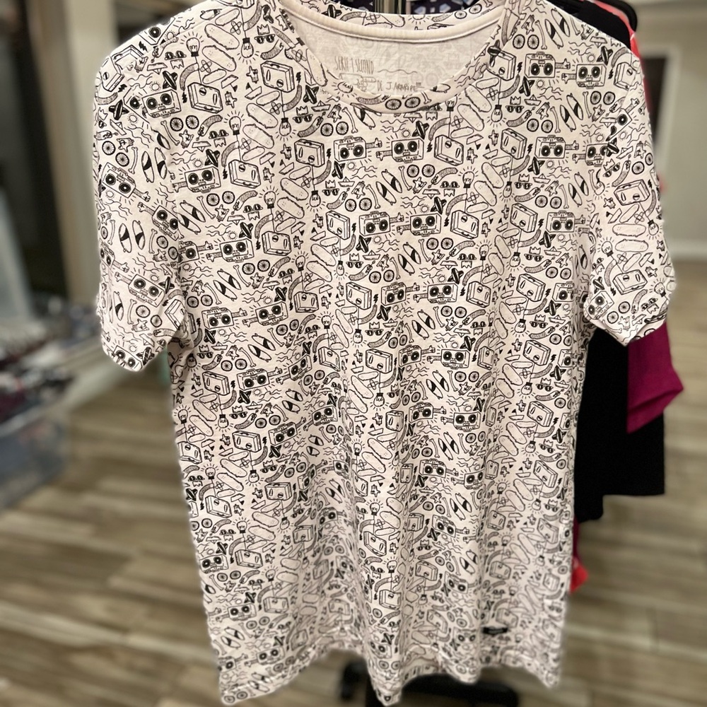 Elegant White Cream Lace Short Sleeve Tee